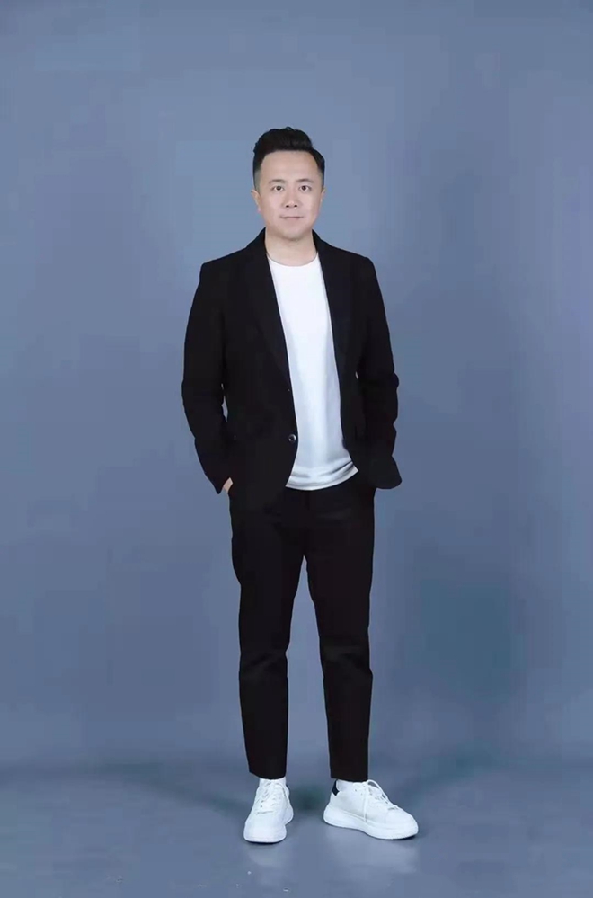 包锴