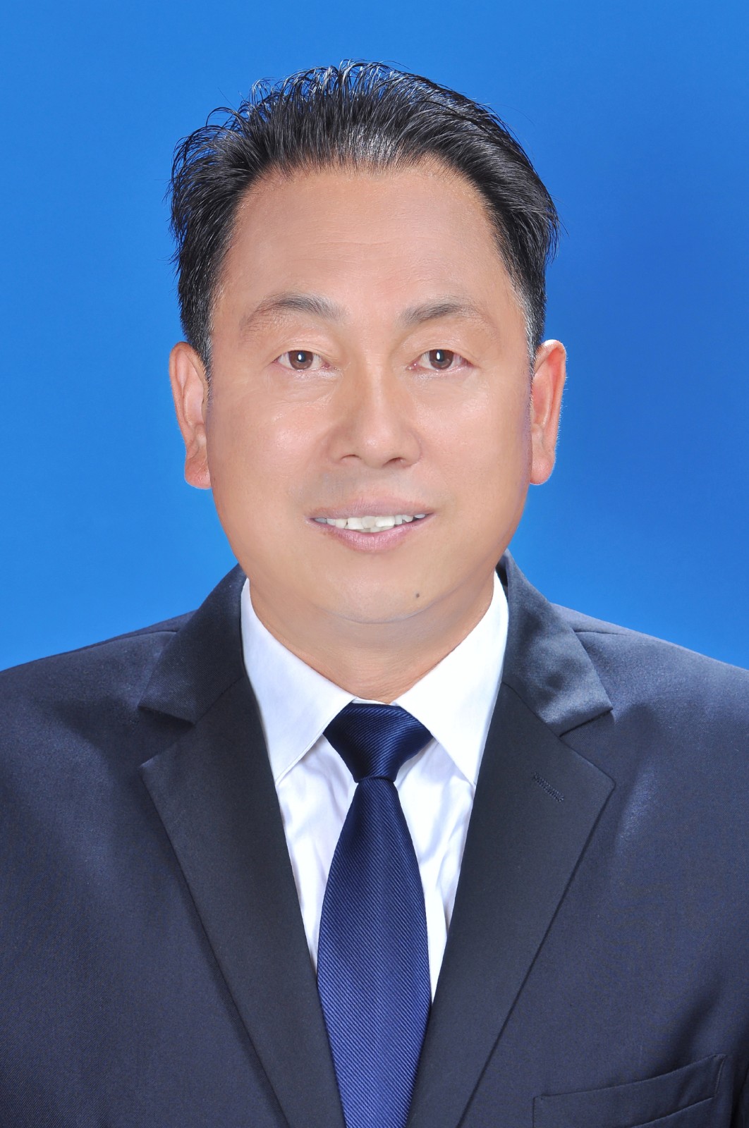 刘亮